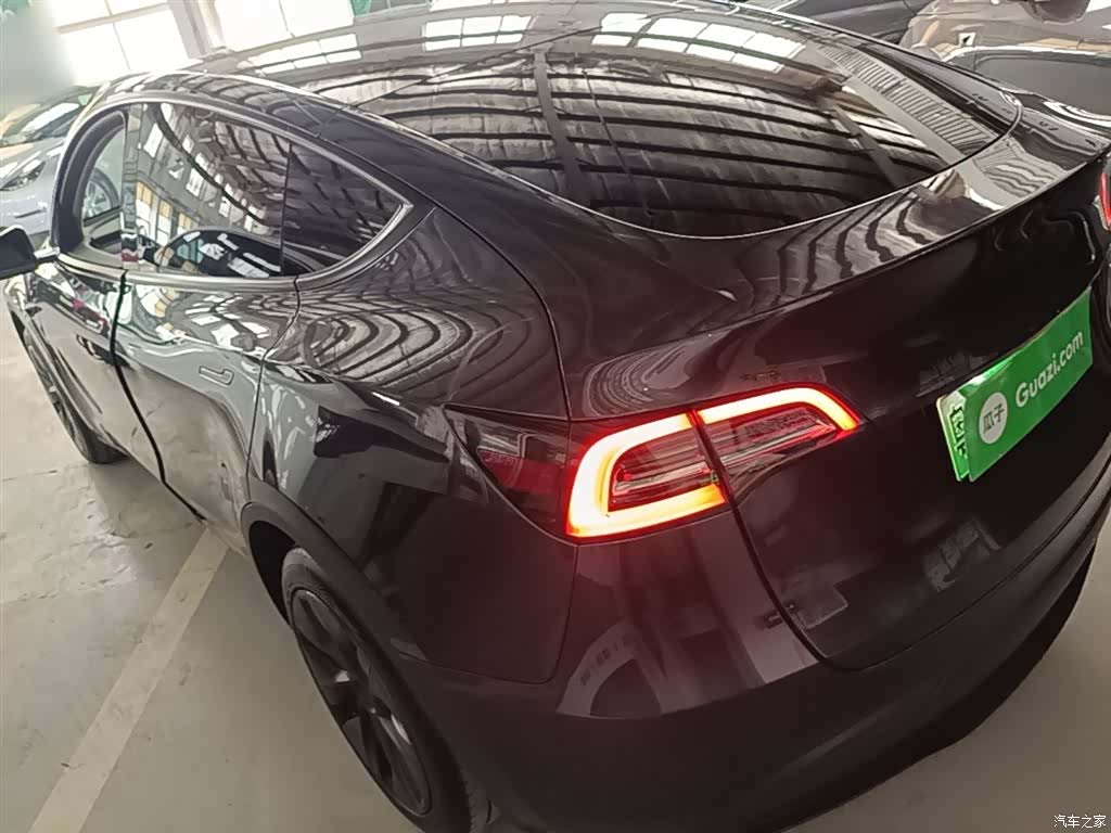 Tesla Model Y, 2024 все фото