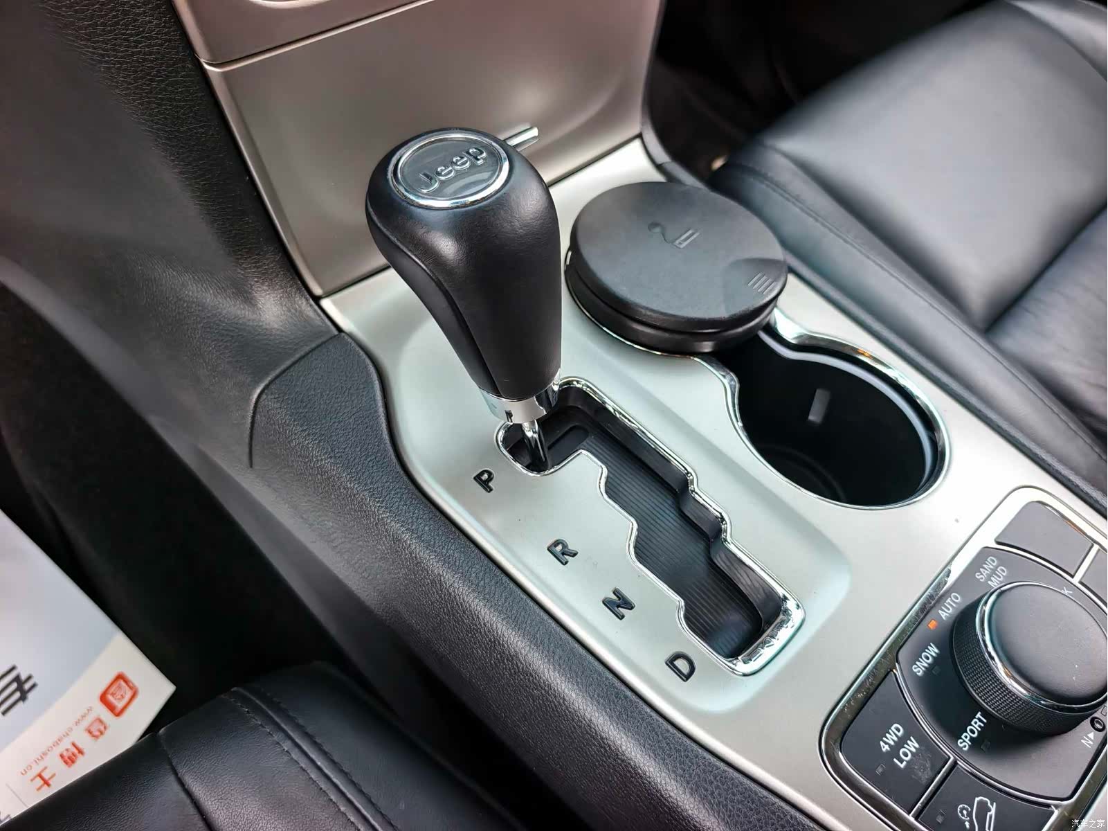 Jeep Grand Cherokee, 2013 3