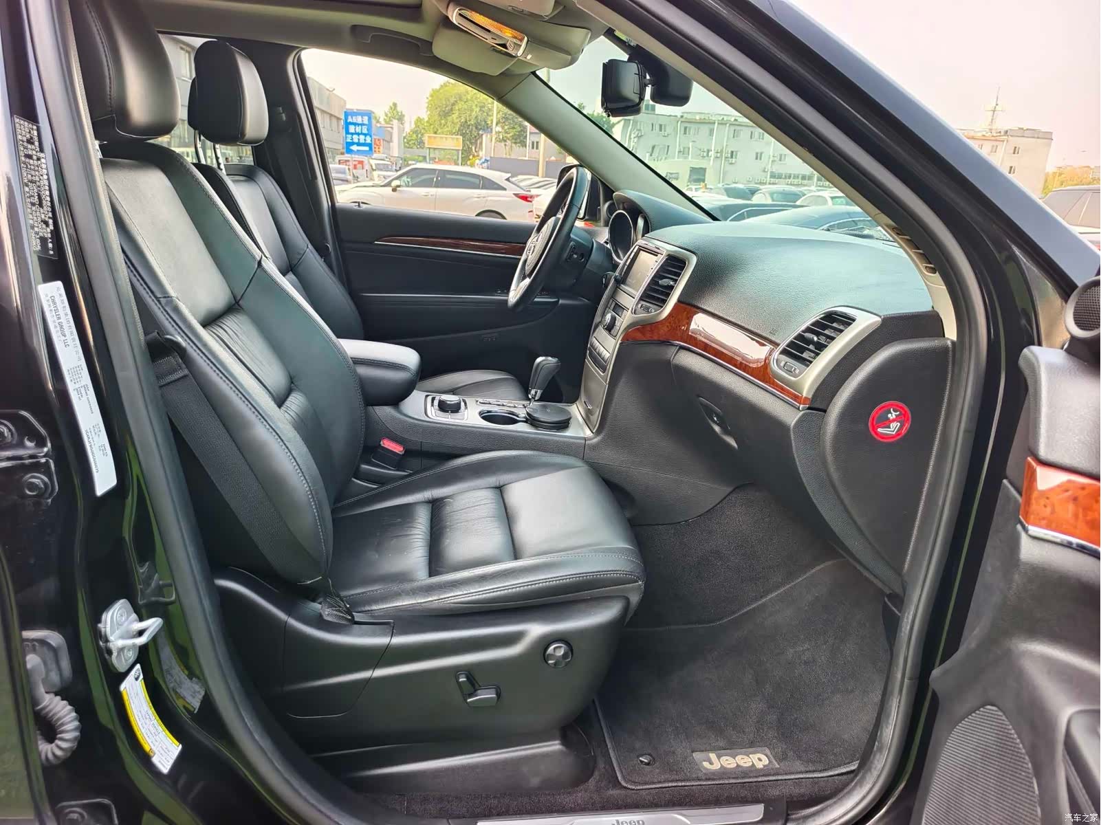 Jeep Grand Cherokee, 2013 16