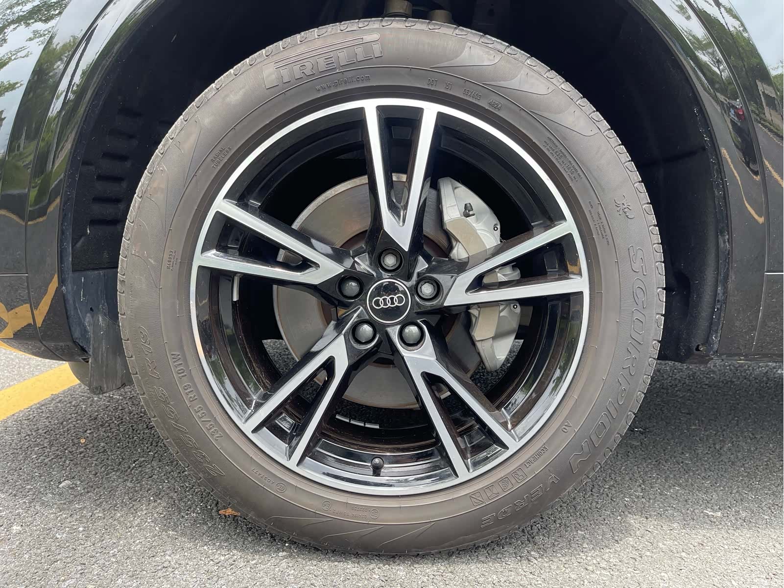 Audi Q5L, 2025 11