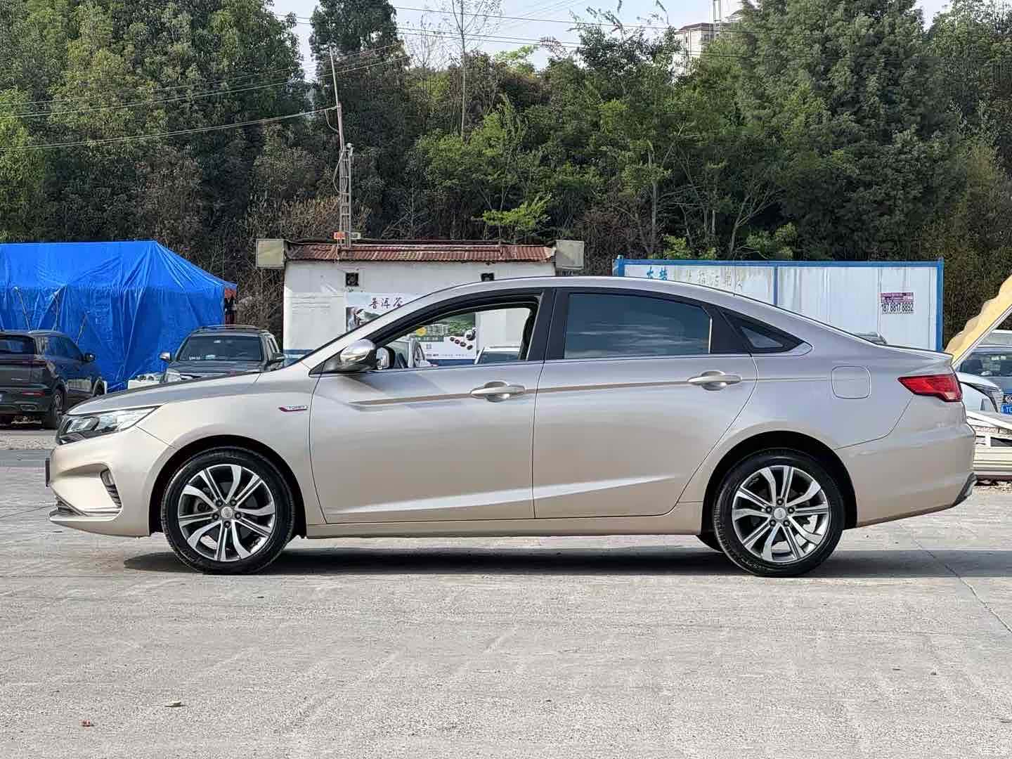 Geely Emgrand, 2016 3