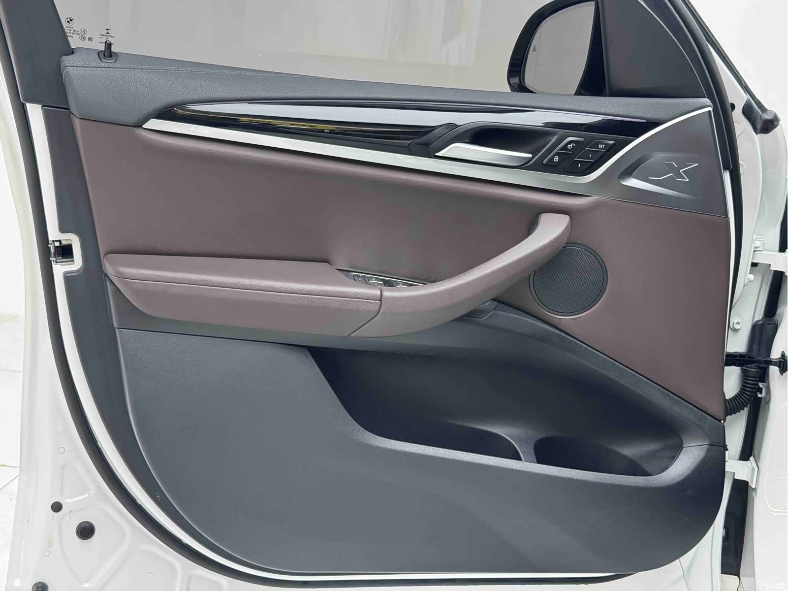 BMW iX3, 2022 7