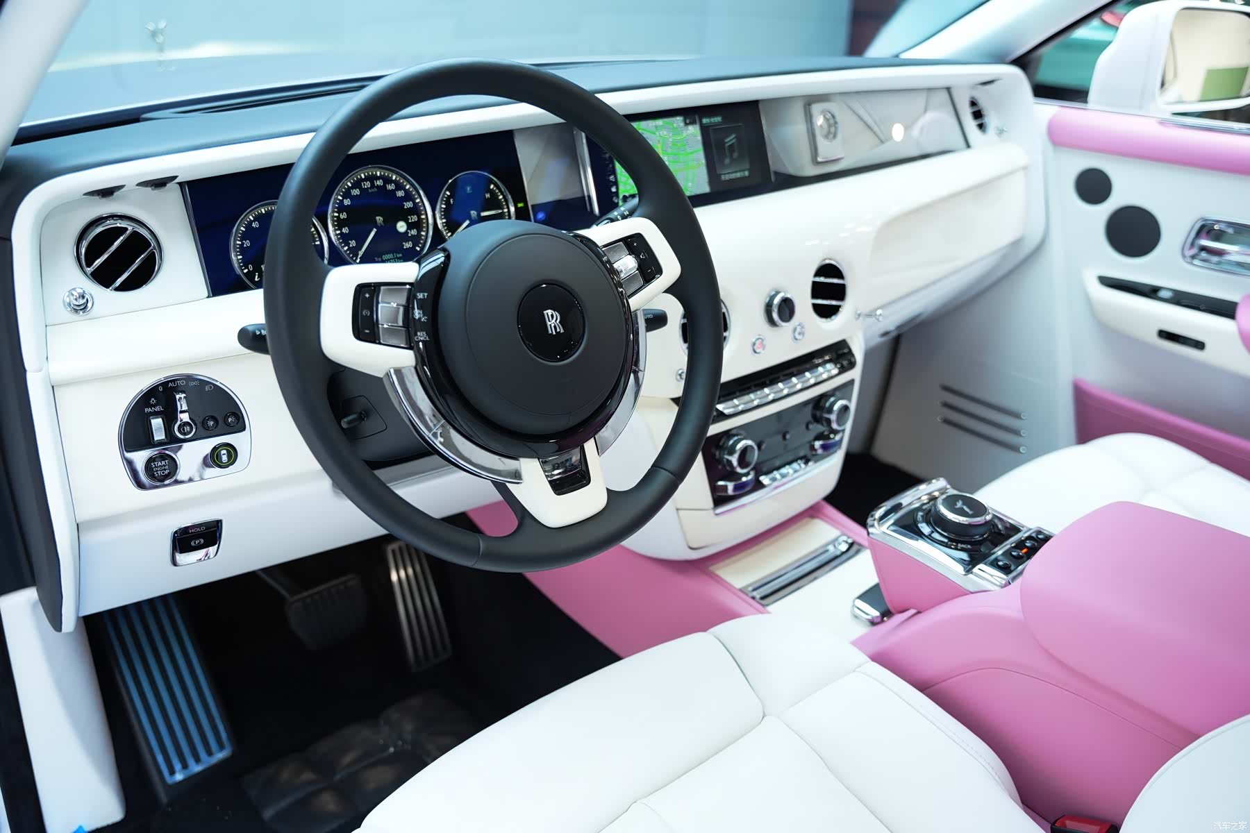 Rolls-Royce Phantom, 2021 7