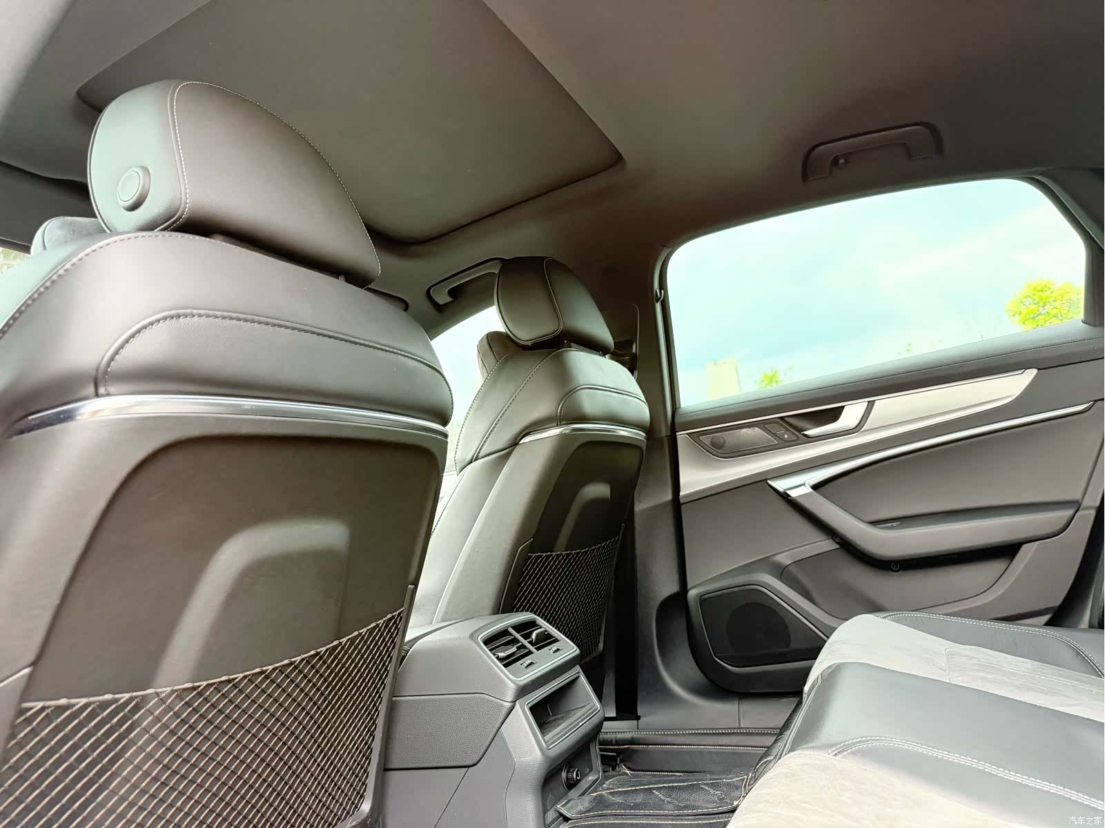 Audi A6L, 2022 9