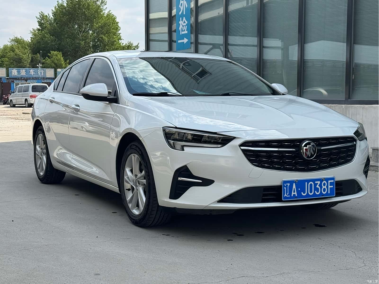 Buick Regal, 2021 3