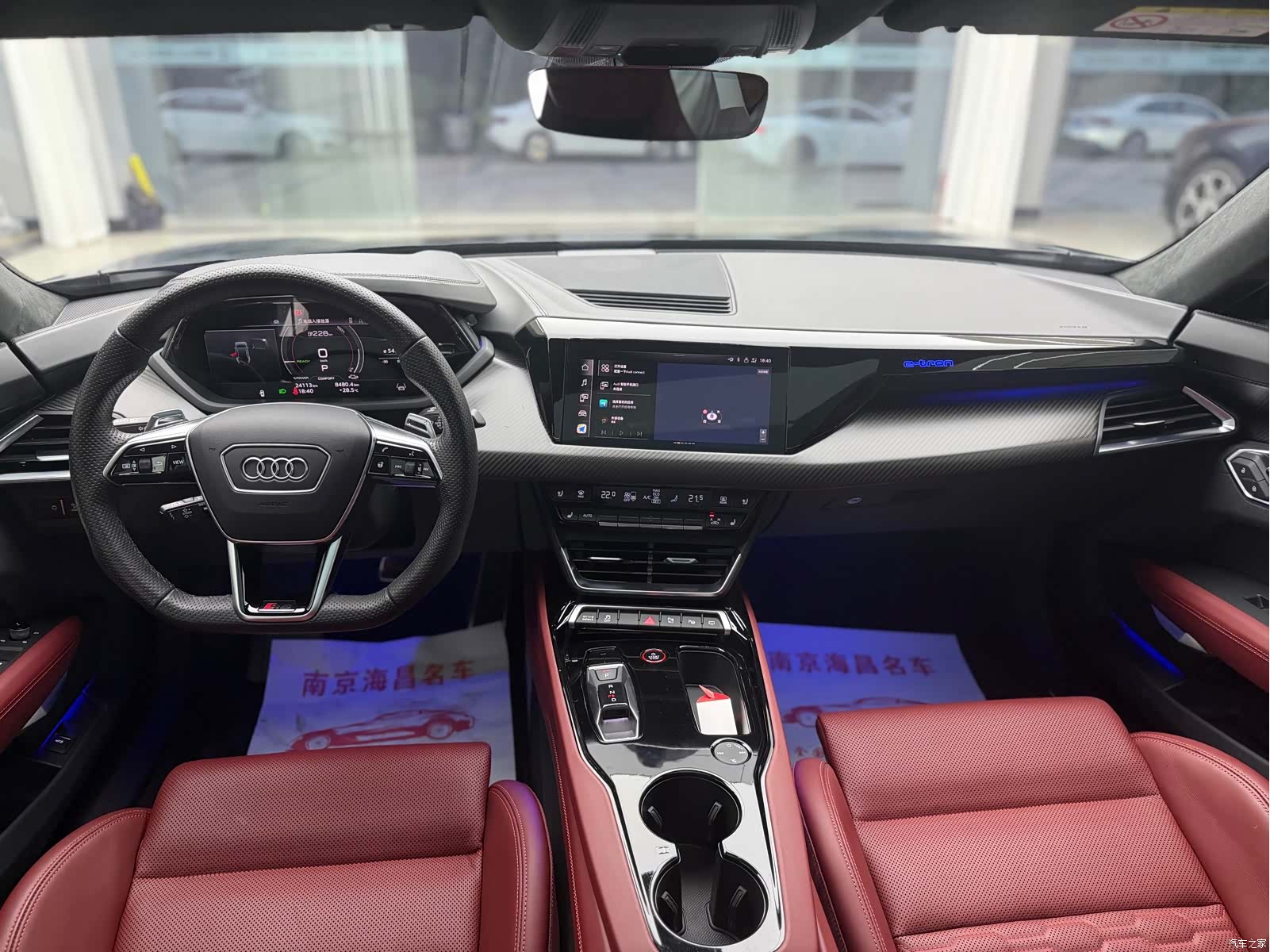 Audi e-tron, 2024 все фото
