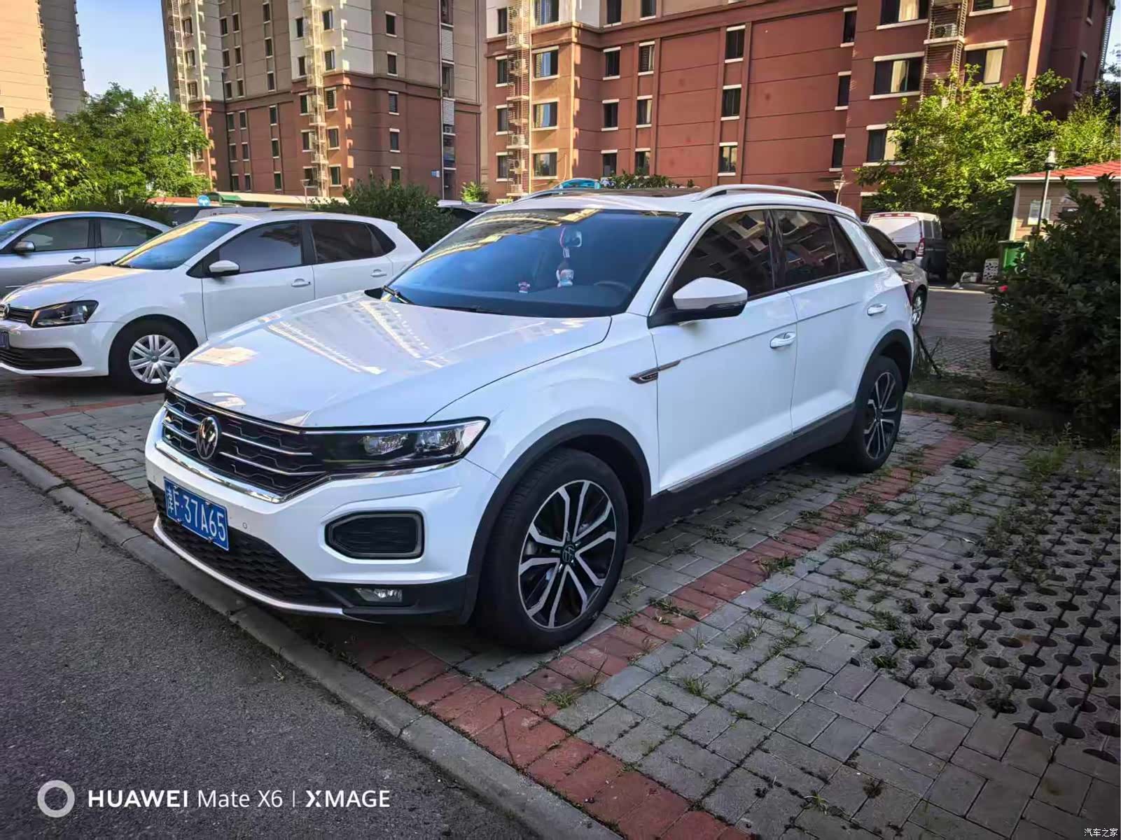 Volkswagen T-ROC, 2023 3