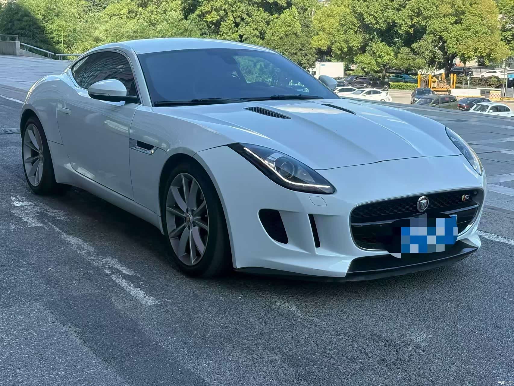 Jaguar F-TYPE, 2015 3