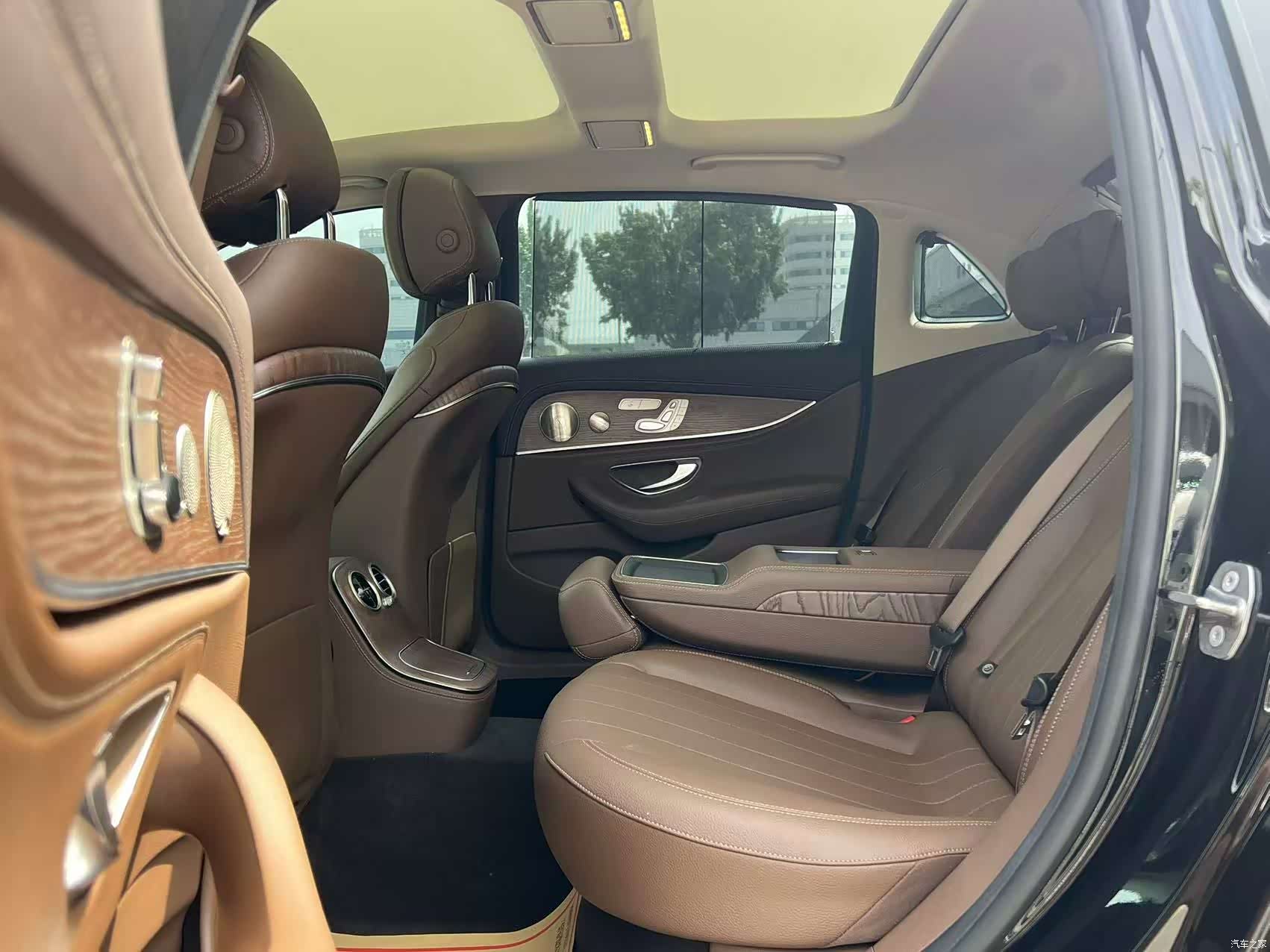 Mercedes-Benz E-Class, 2022 14