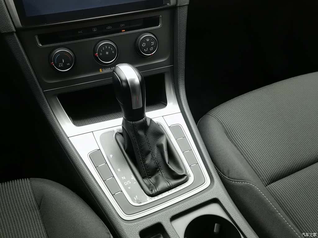 Volkswagen Golf, 2016 13