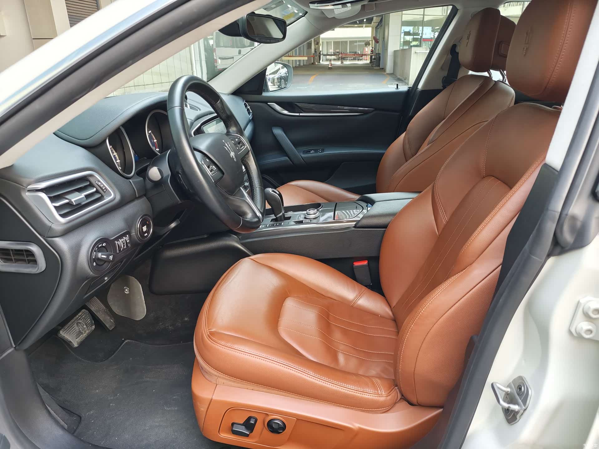 Maserati Ghibli, 2018 10