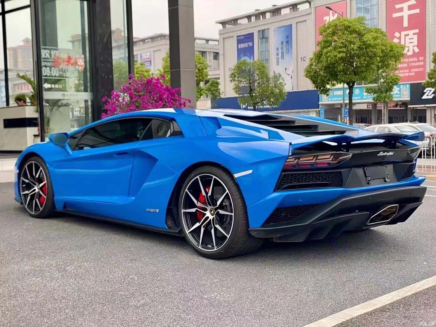 Lamborghini Aventador, 2018 12