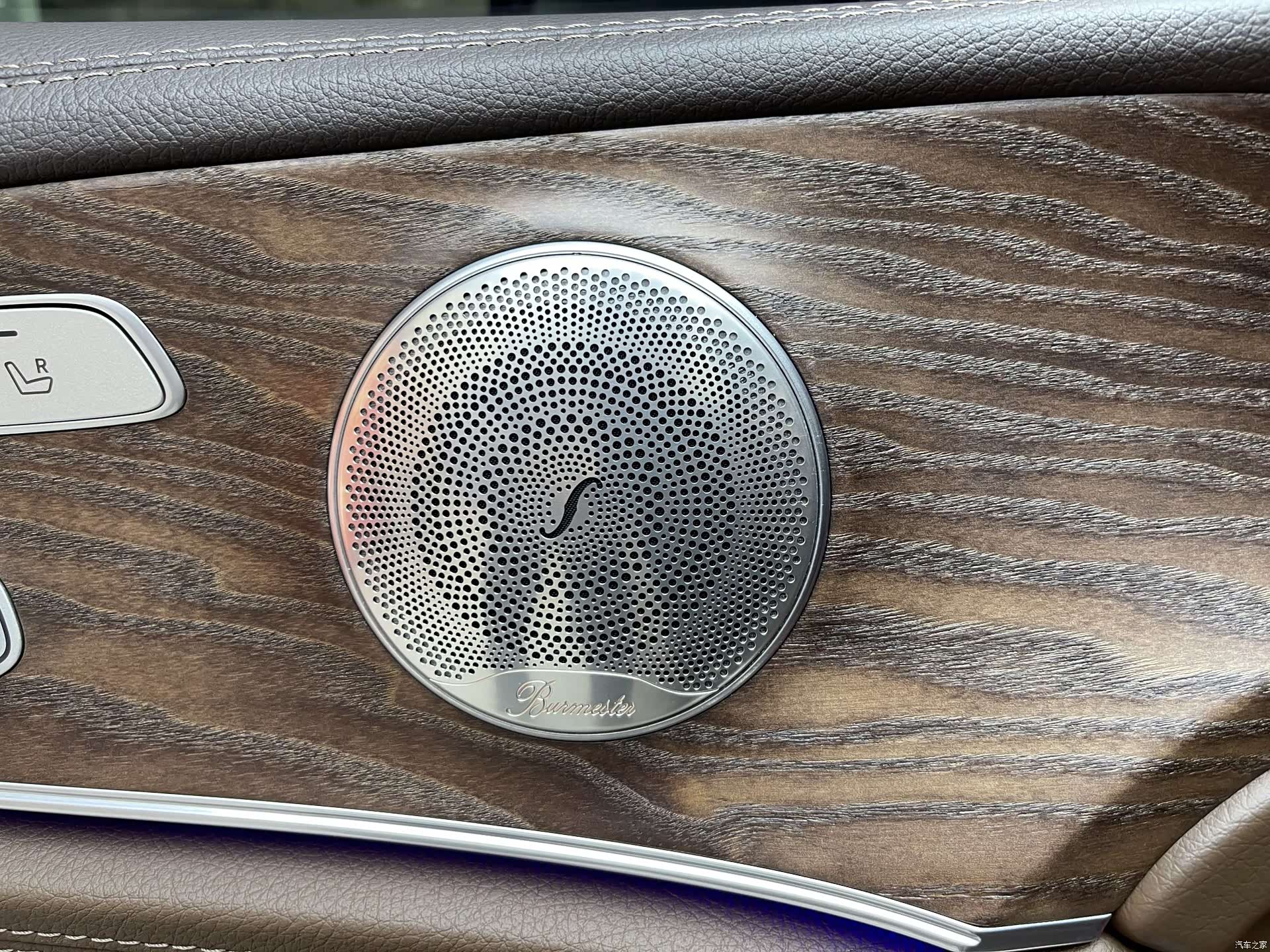 Mercedes-Benz E-Class, 2023 13
