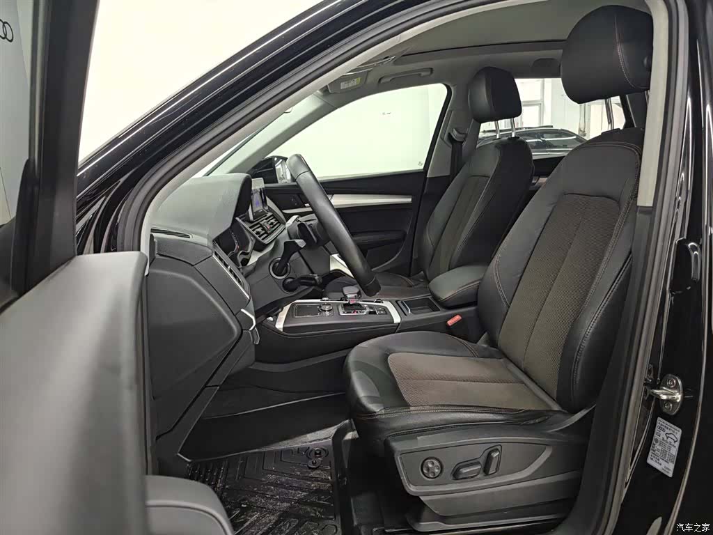 Audi Q5L, 2019 все фото