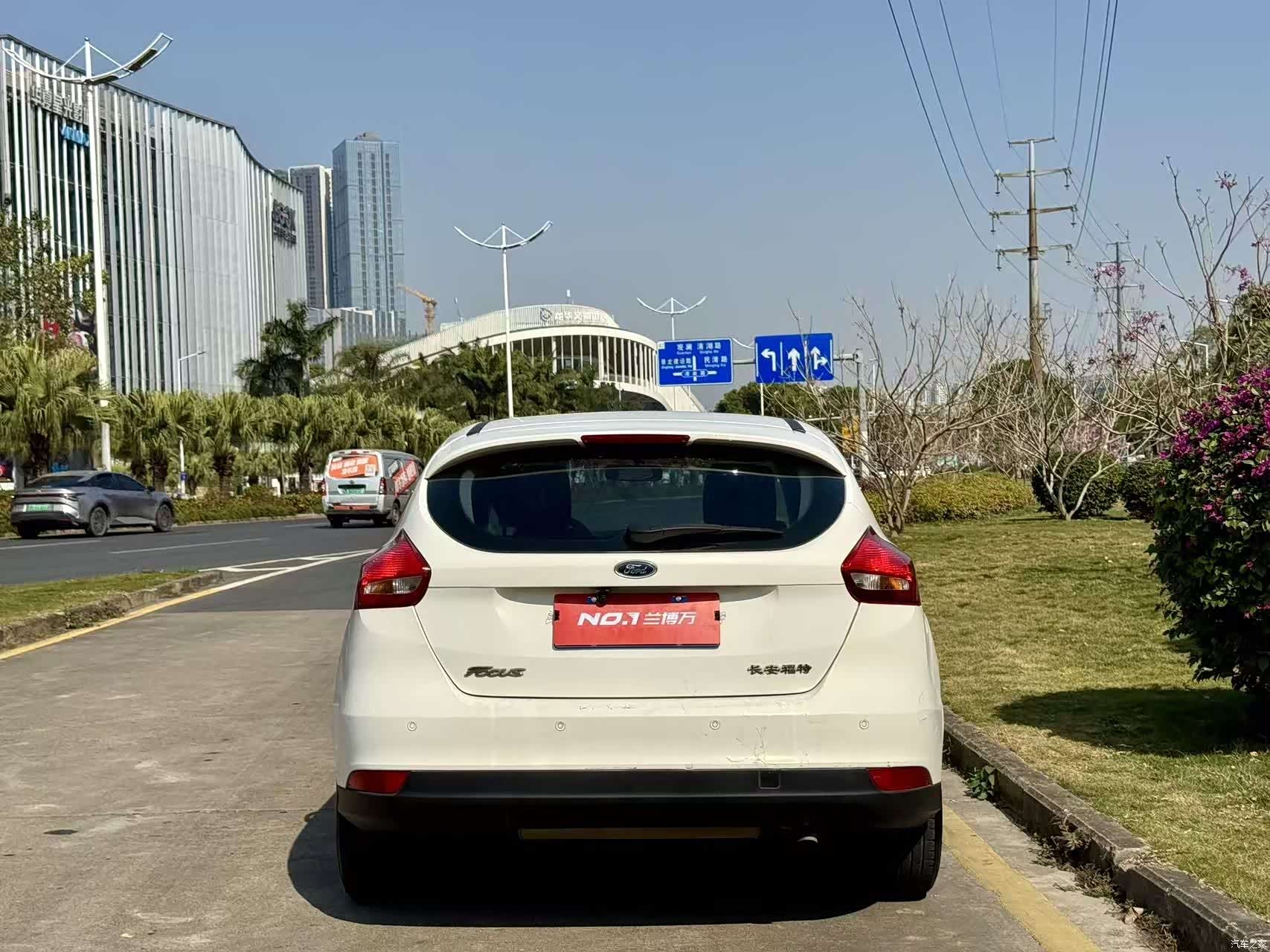 Ford Focus, 2015 7