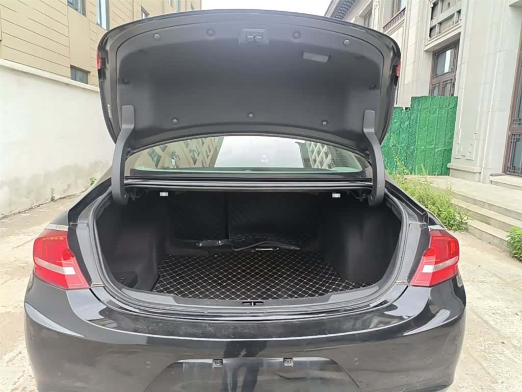 Buick LaCrosse, 2019 19