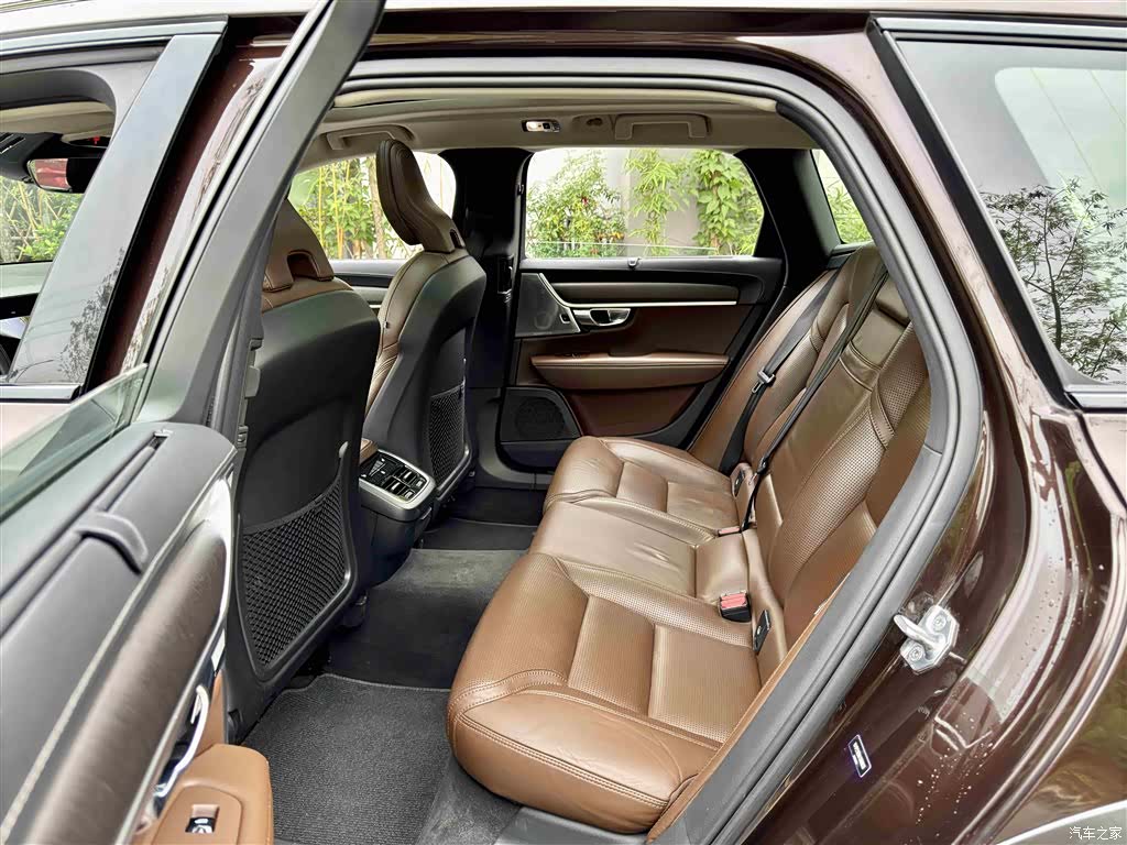 Volvo V90, 2019 6