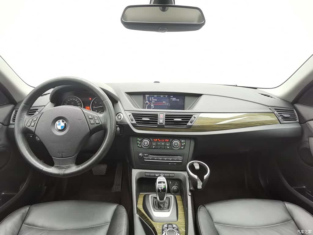 BMW X1, 2012 все фото
