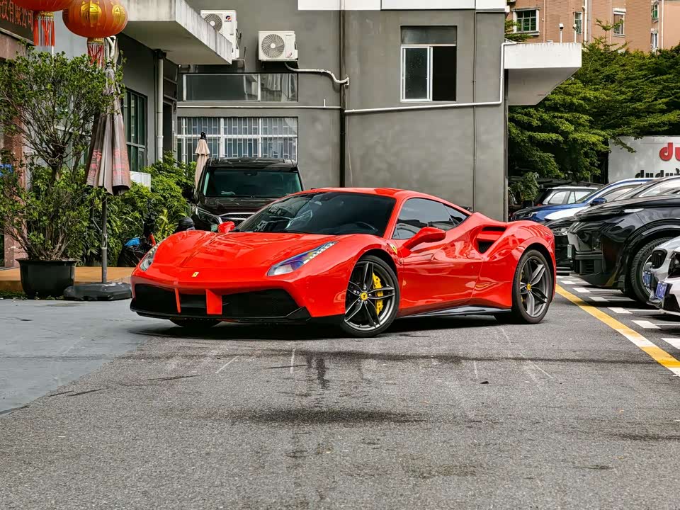 Ferrari 488