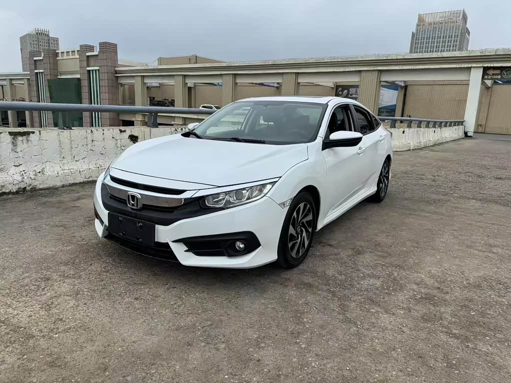 Honda Civic 2016 220TURBO CVT Luxury