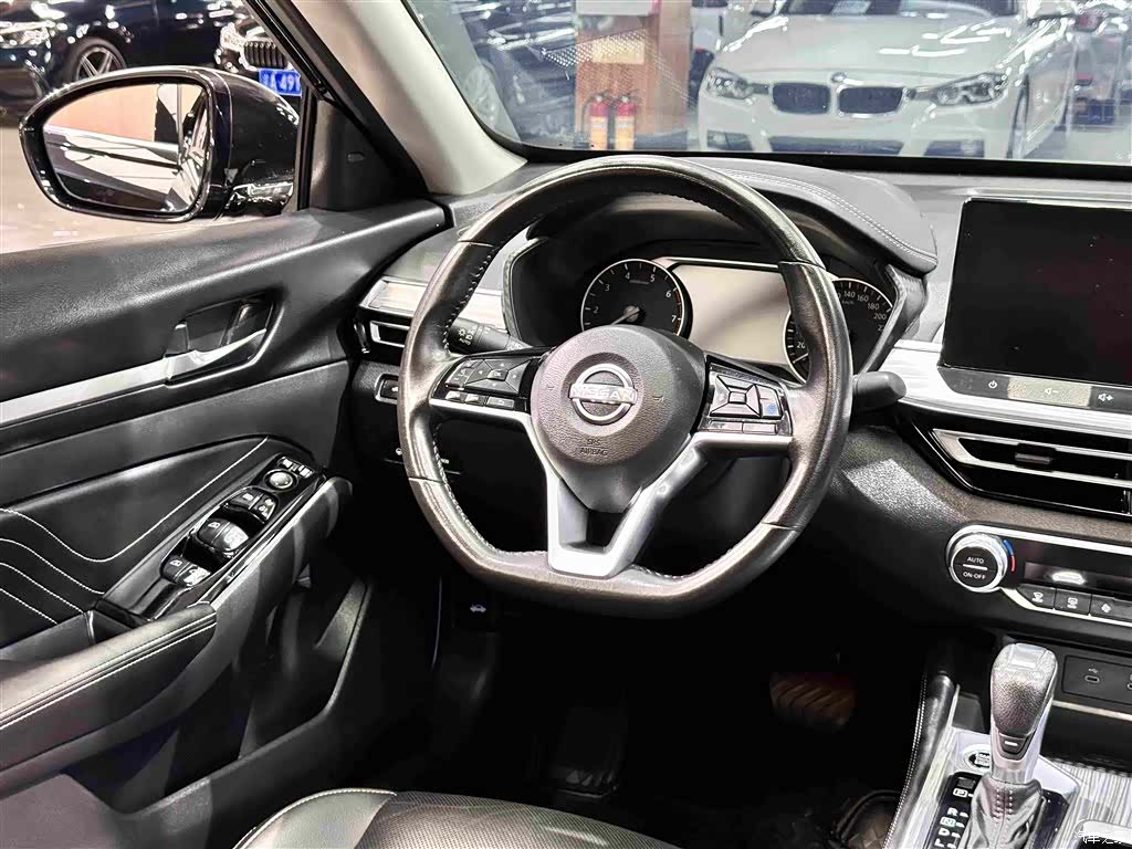 Nissan Teana, 2023 11