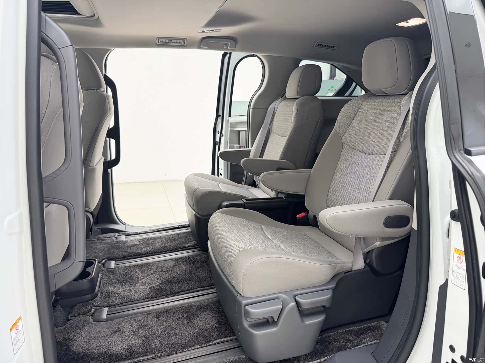 Toyota Sienna, 2022 9