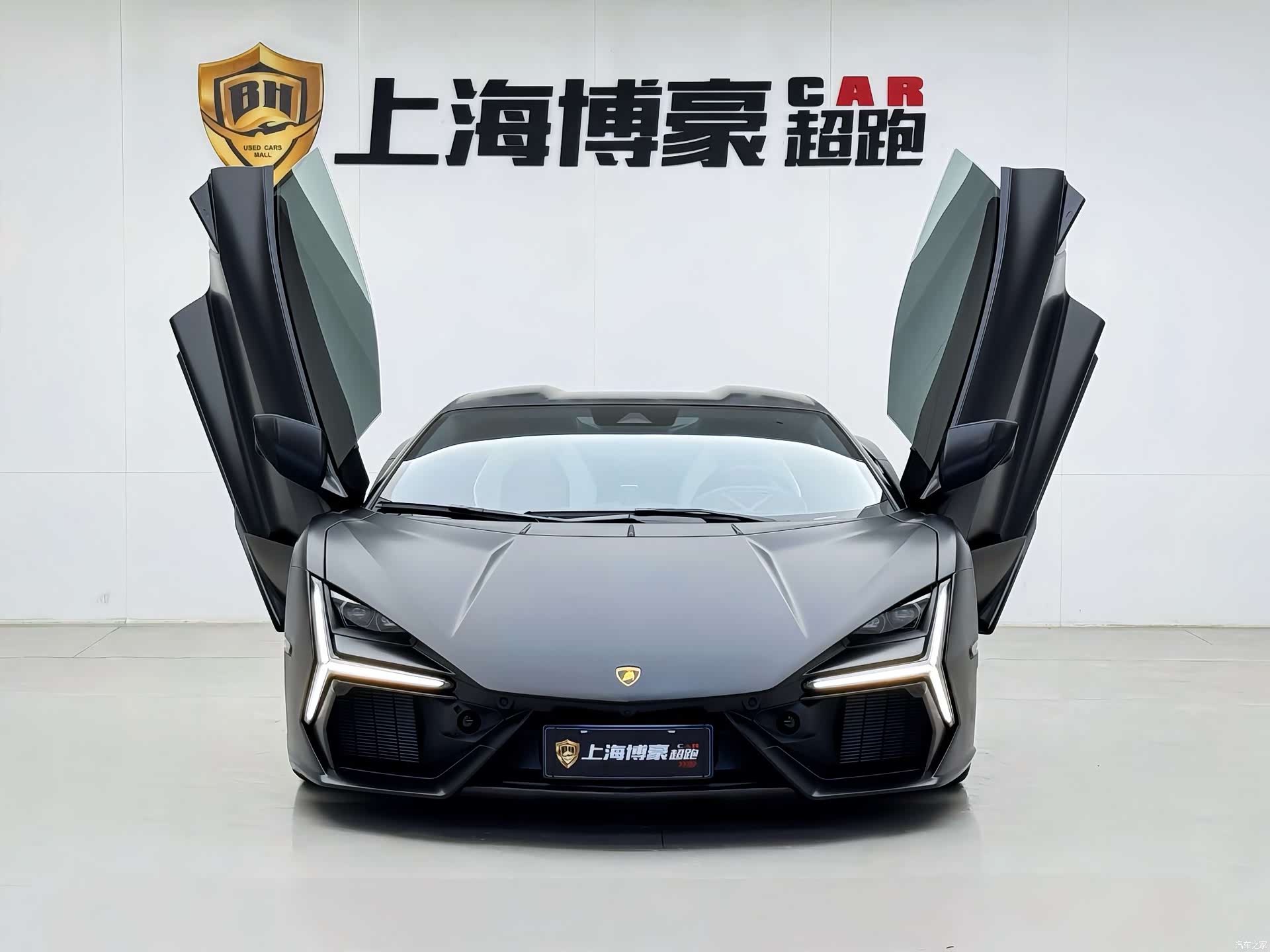 Lamborghini Revuelto, 2025 3