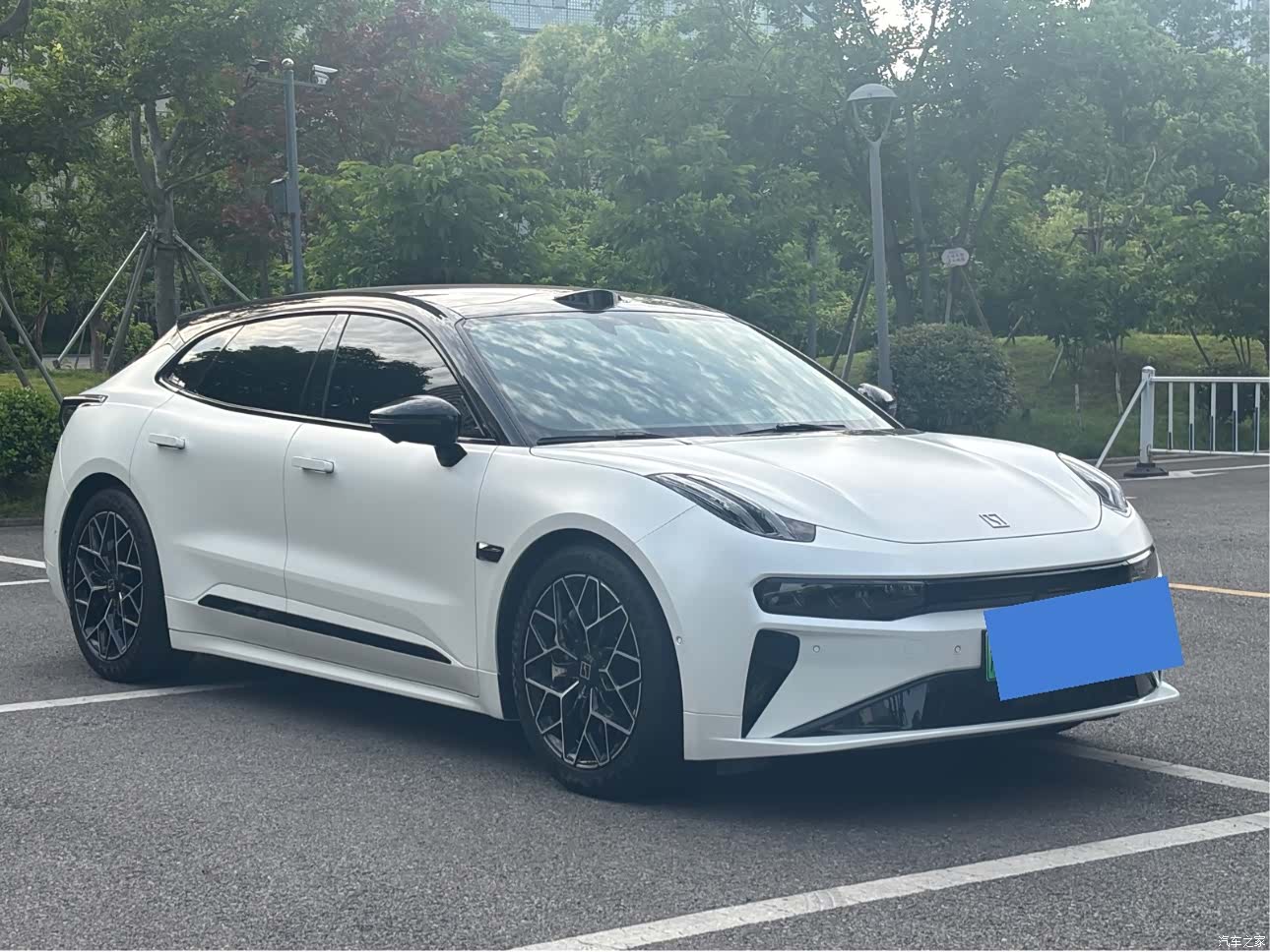 Zeekr 001, 2024 3