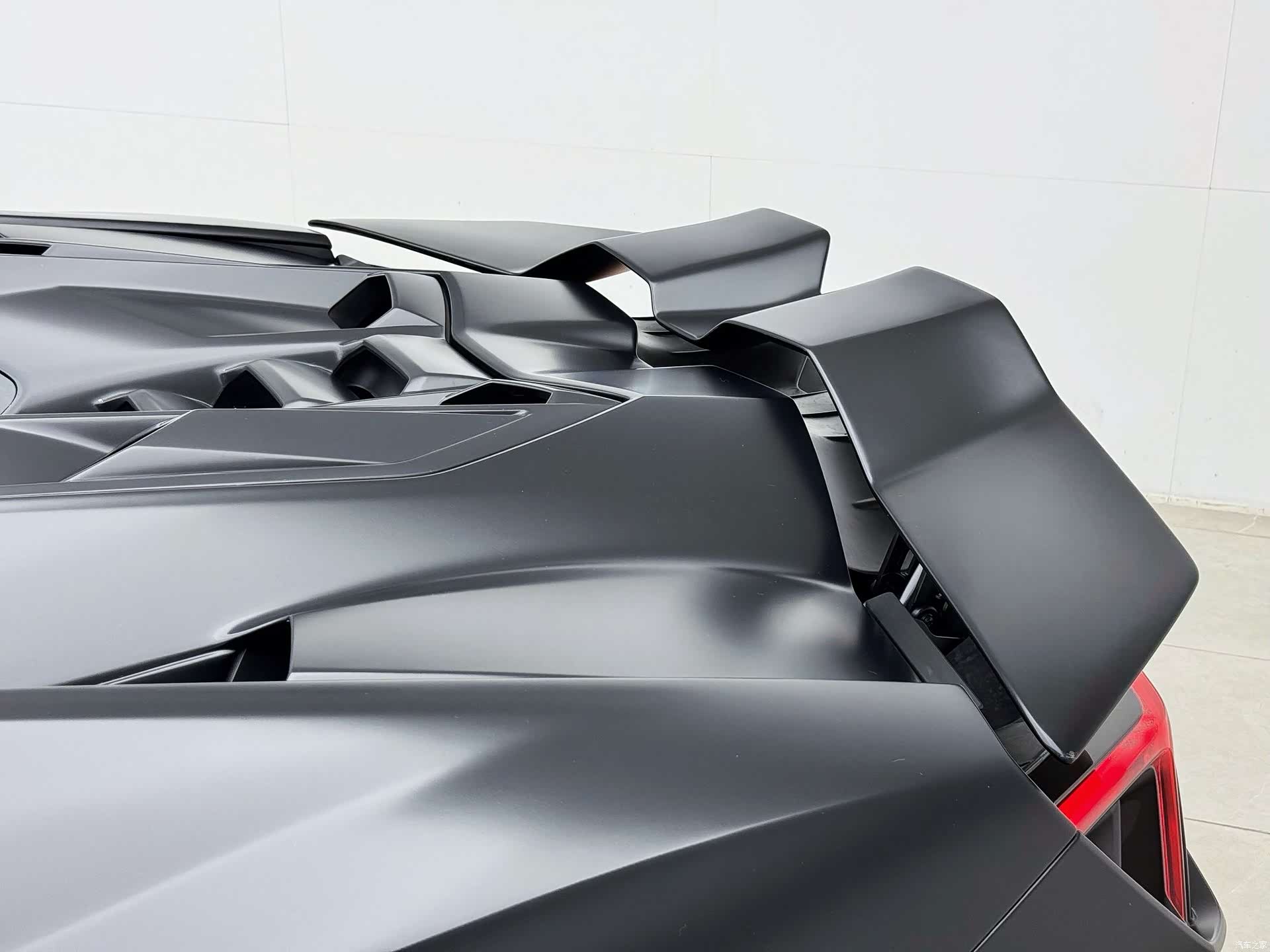 Lamborghini Revuelto, 2025 15
