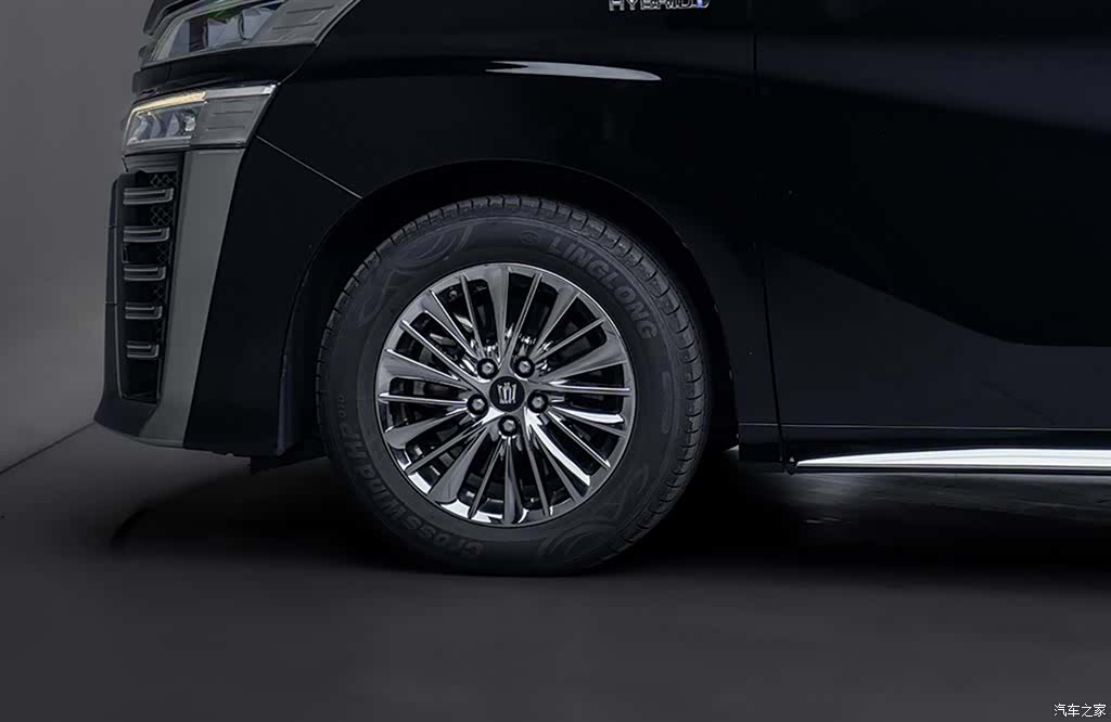 Toyota Vellfire, 2021 все фото