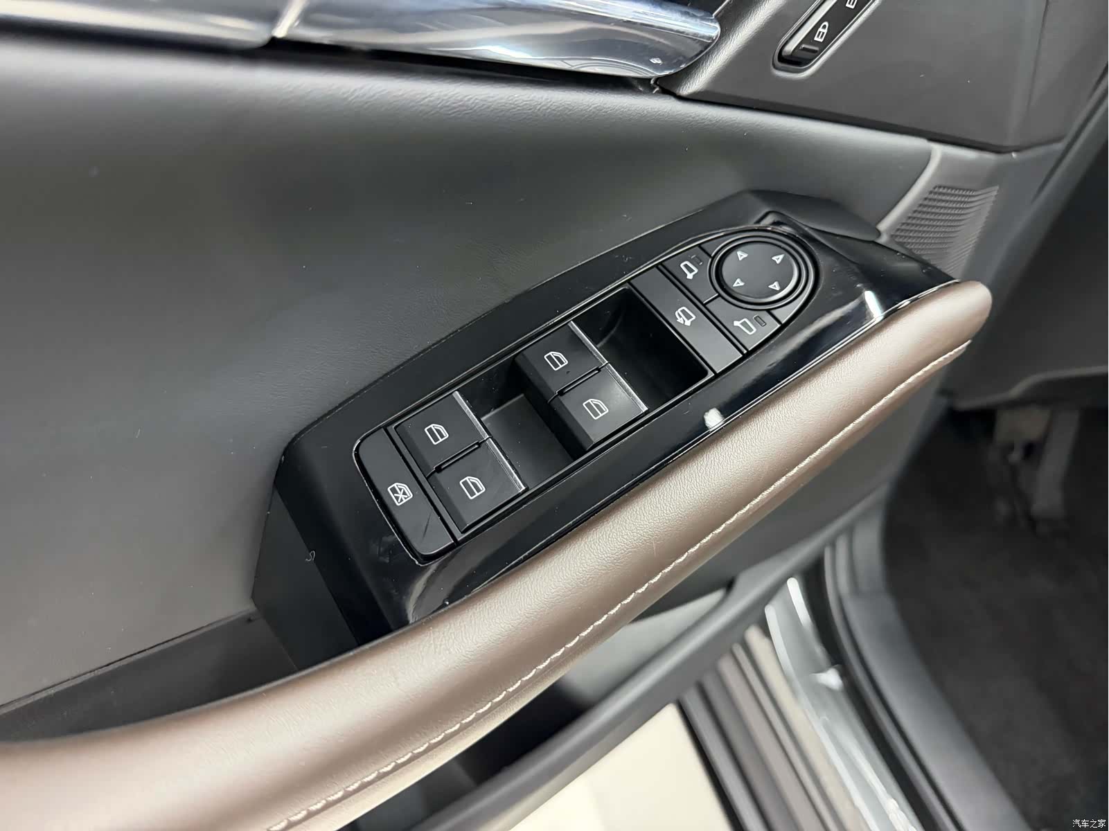 Mazda CX-30, 2022 все фото