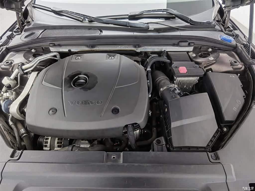 Volvo V90, 2019 6
