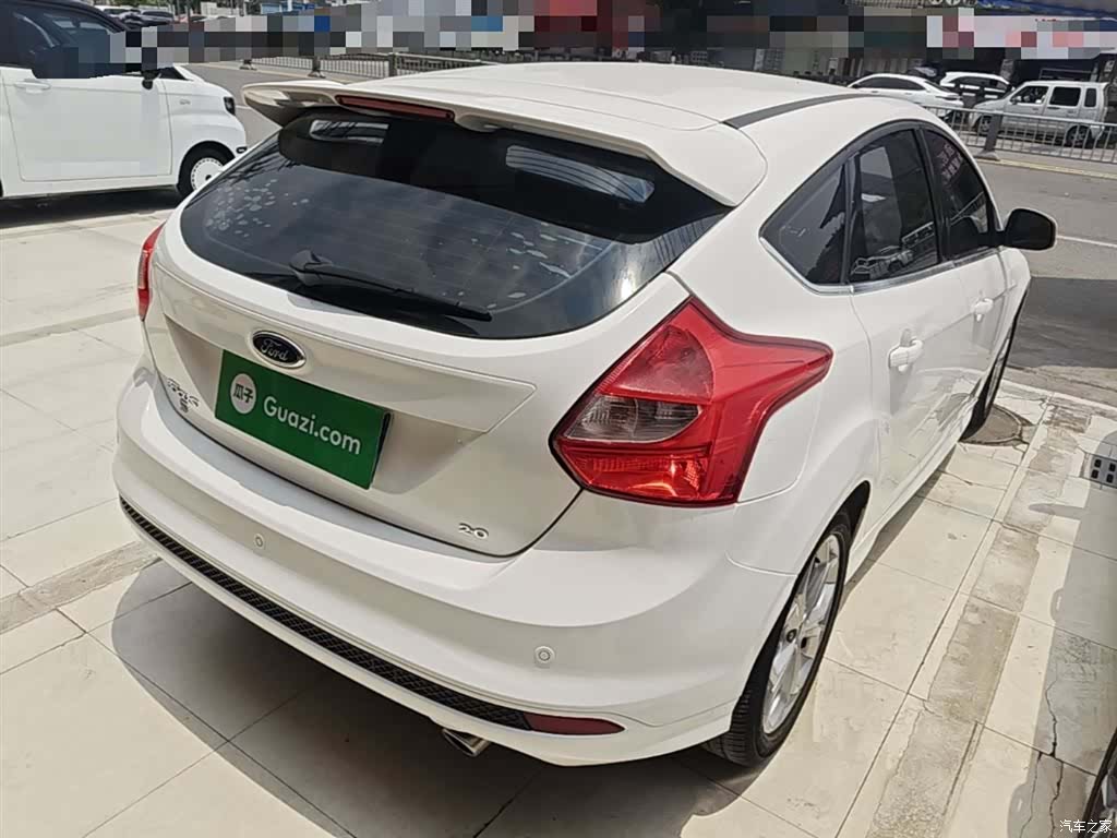 Ford Focus, 2015 7