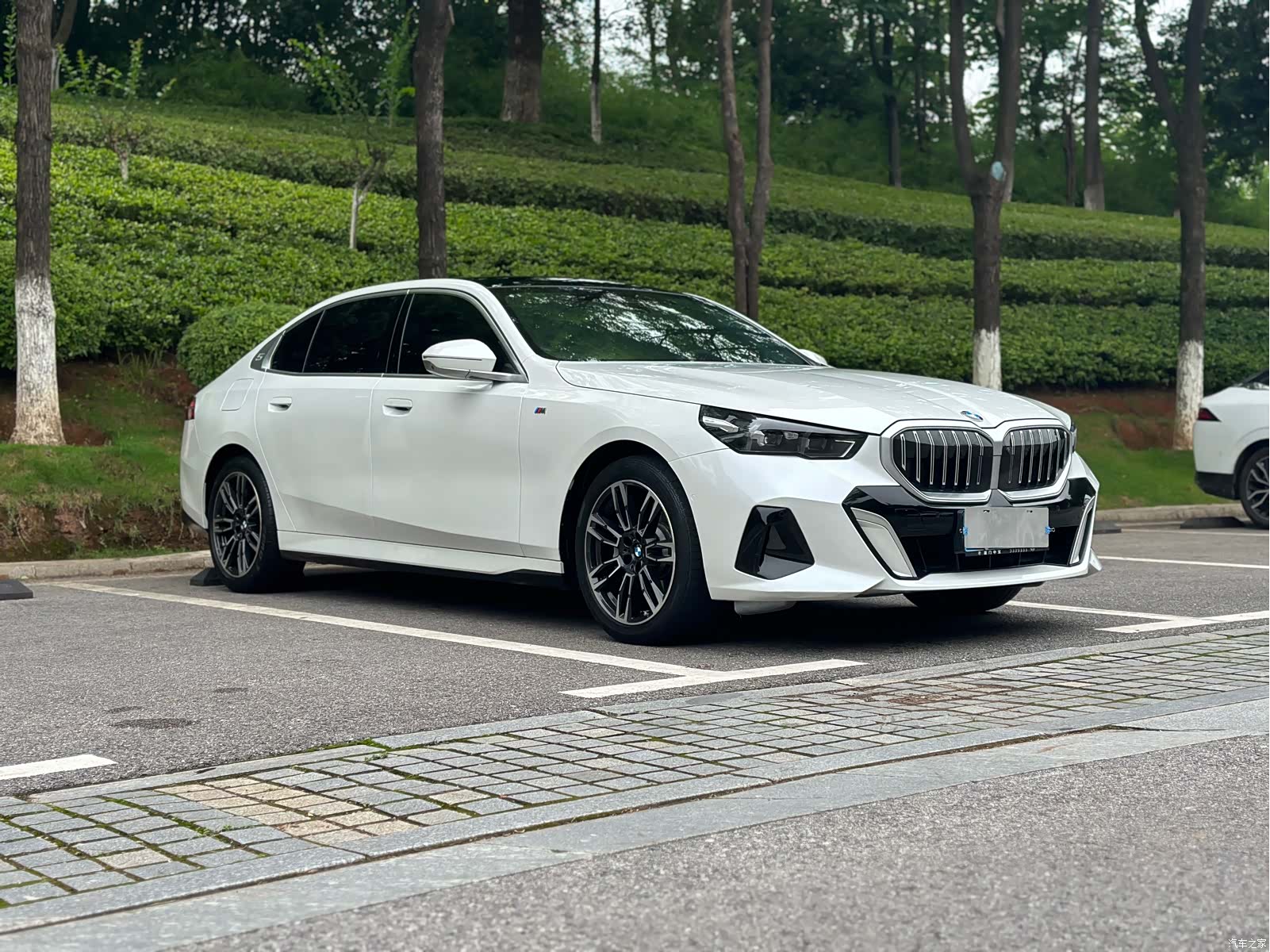 BMW 5 Series, 2024 4
