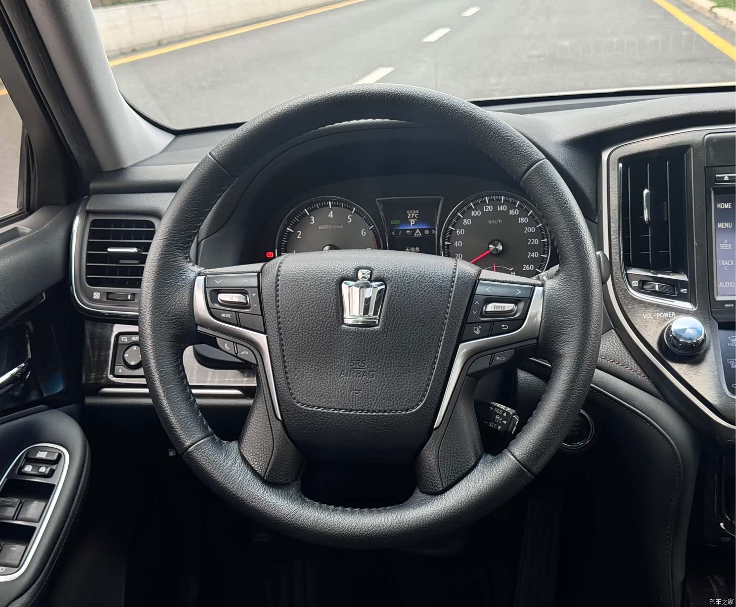Toyota Crown, 2016 9