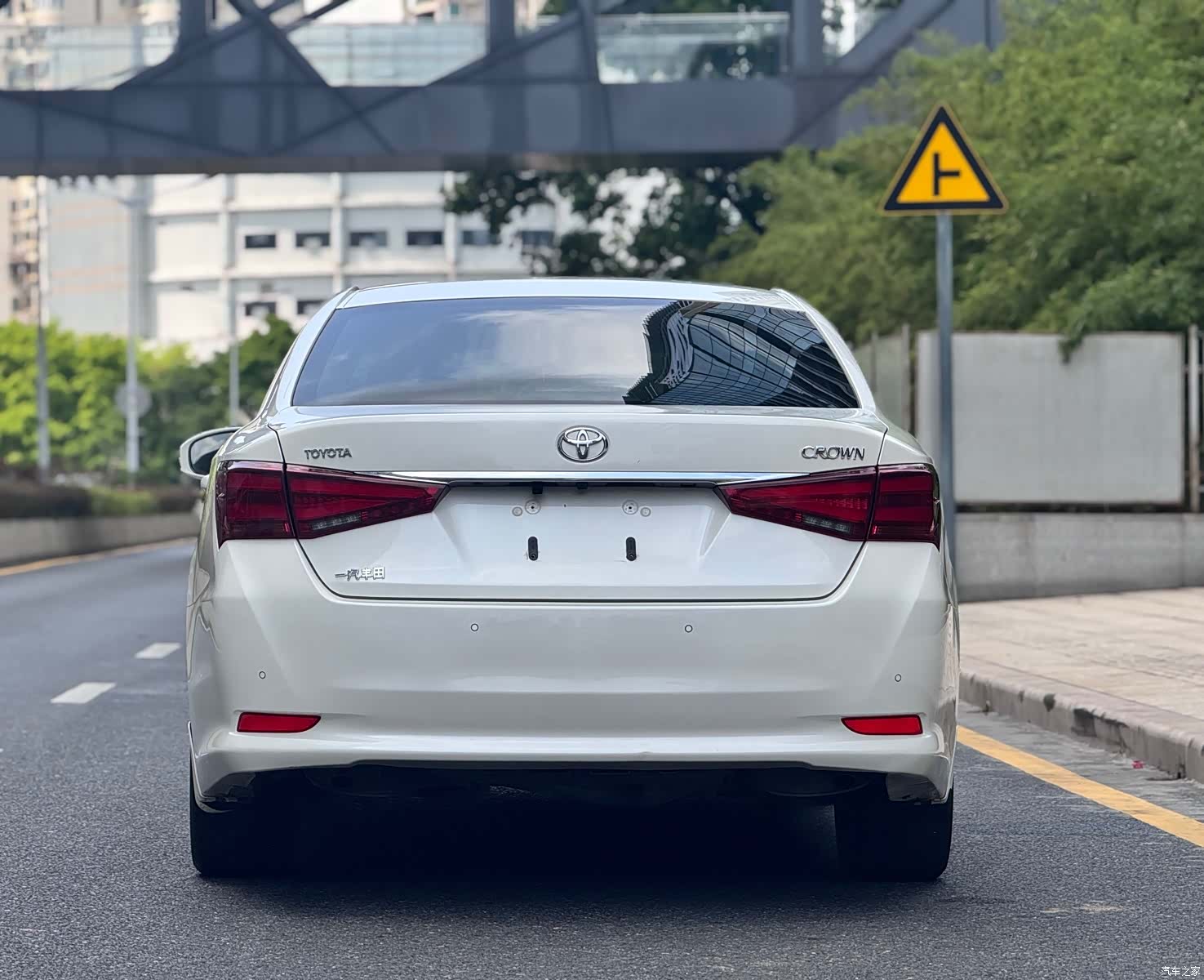 Toyota Crown, 2016 7