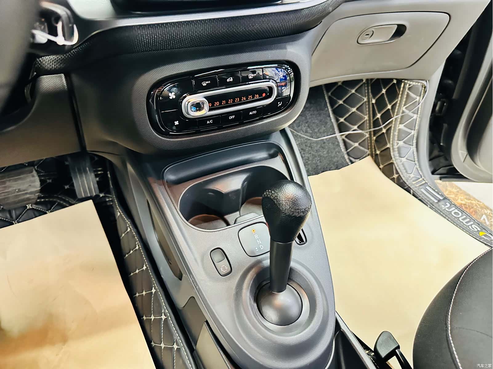 Smart Fortwo, 2018 32