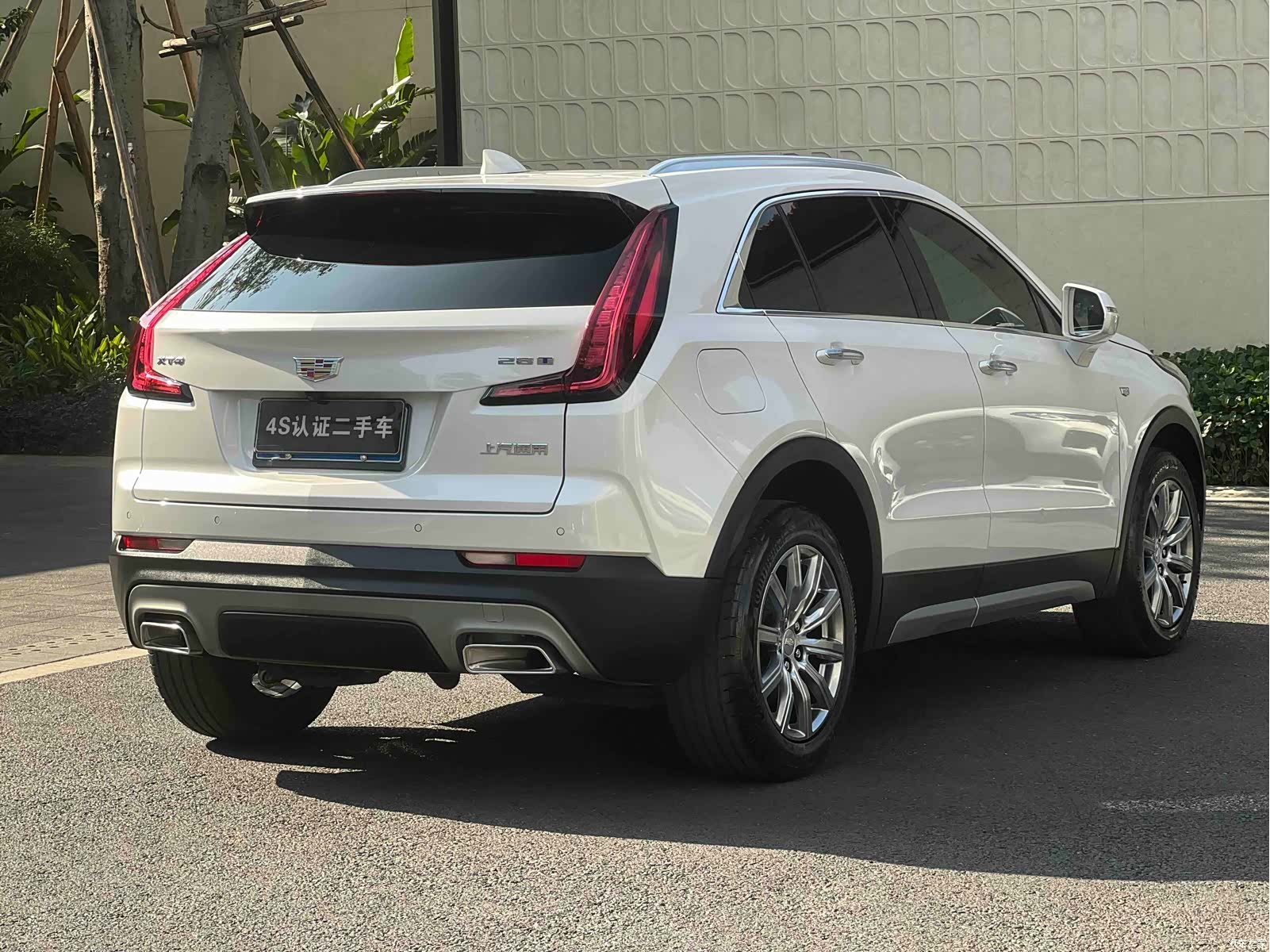 Cadillac XT4, 2023 все фото