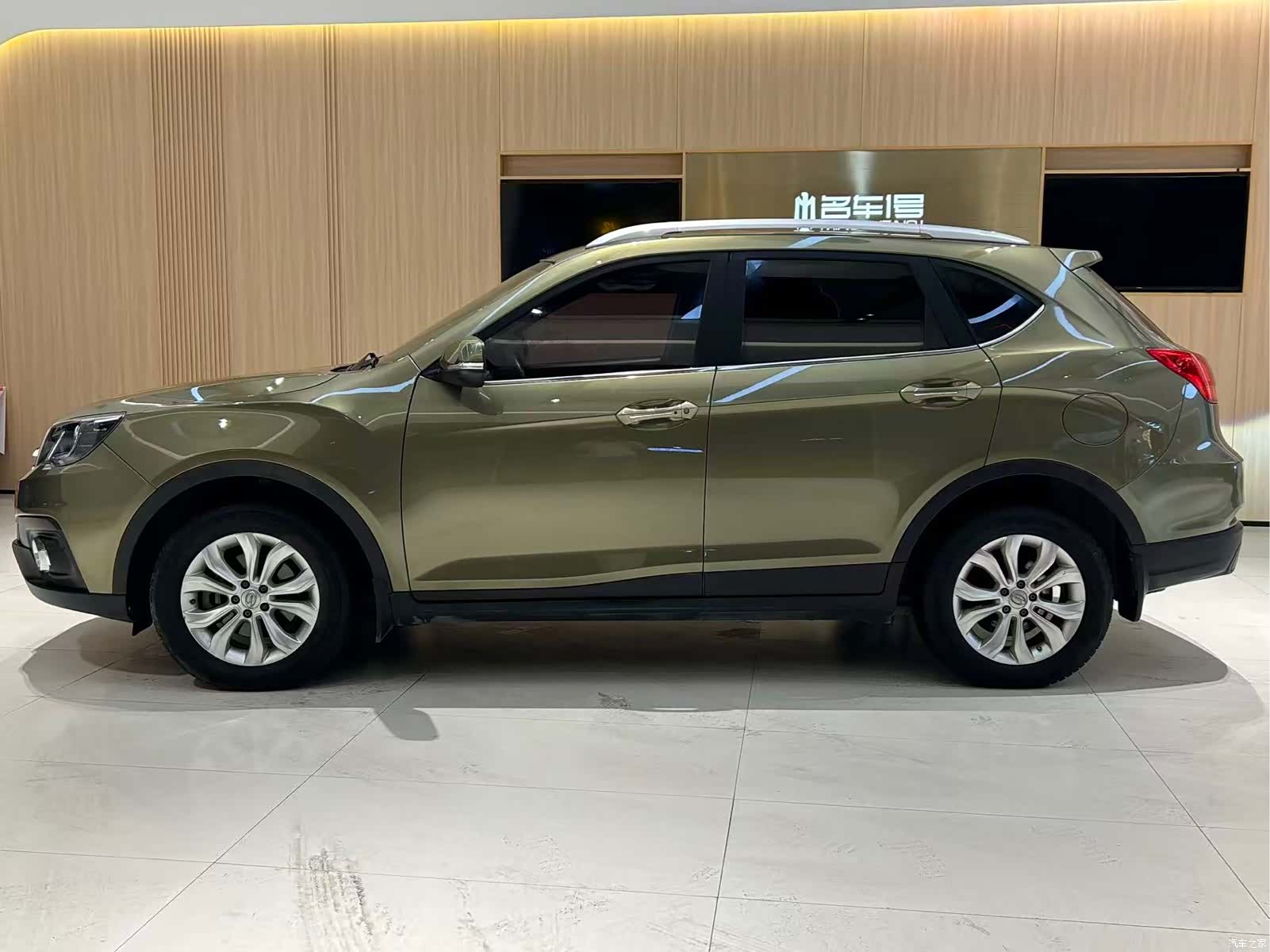 GAC GS5, 2015 4