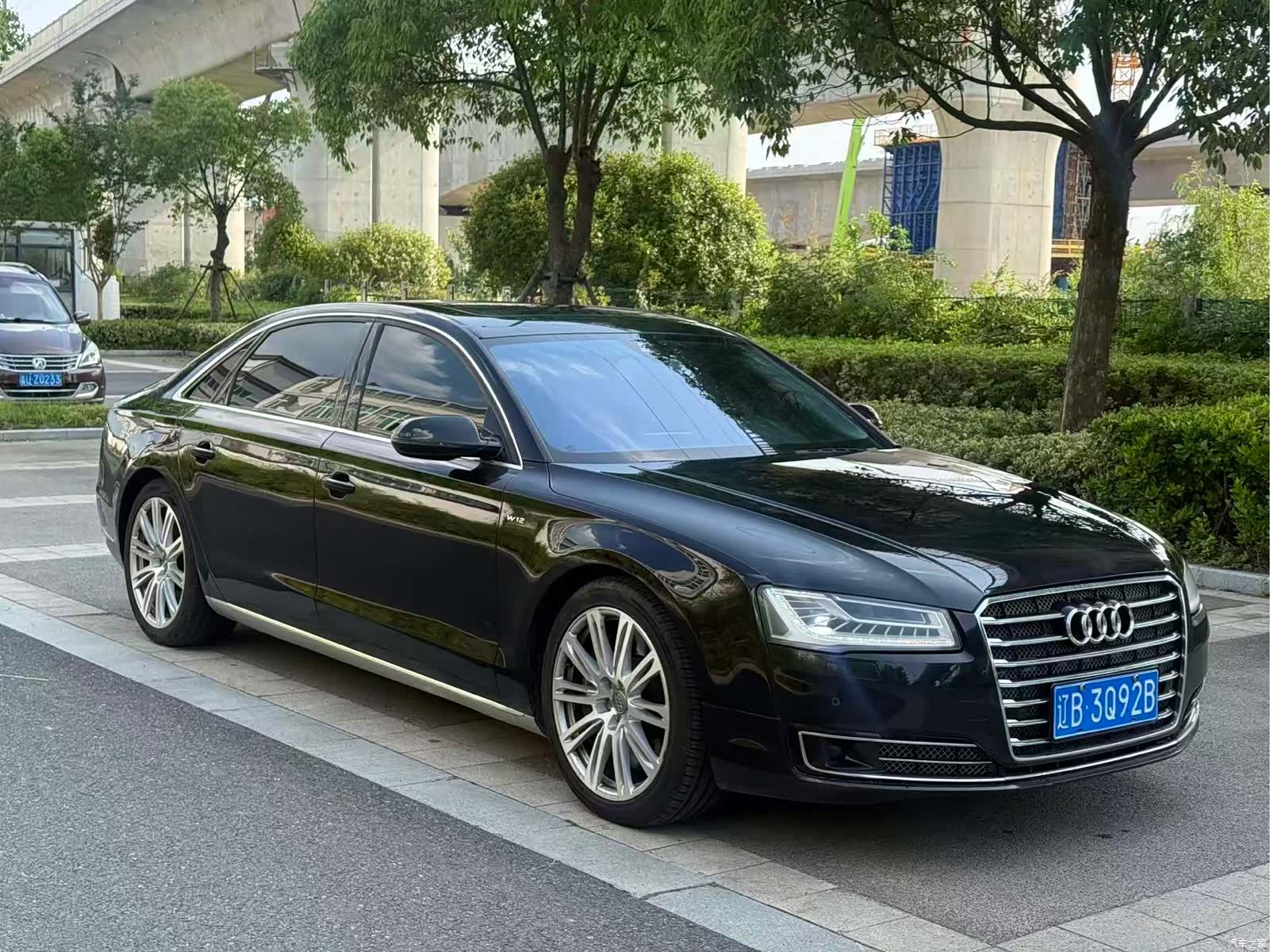 Audi A8L, 2011 3