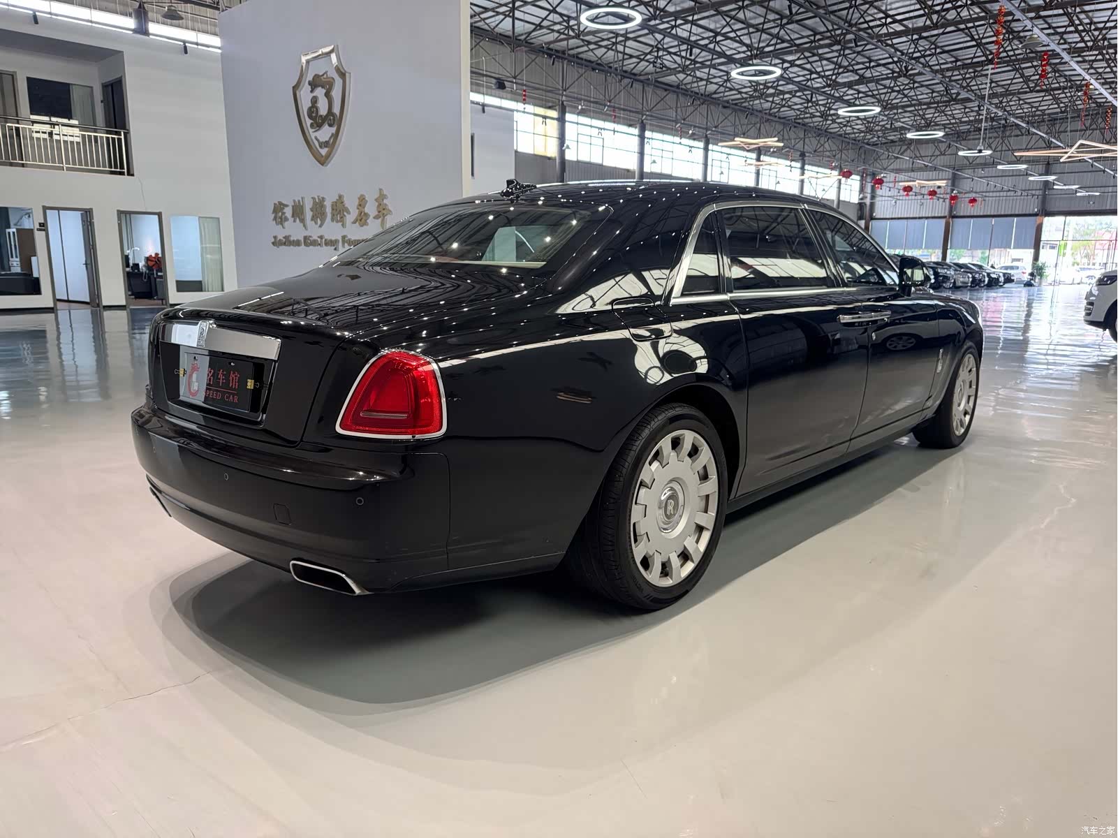 Rolls-Royce Ghost, 2012 6