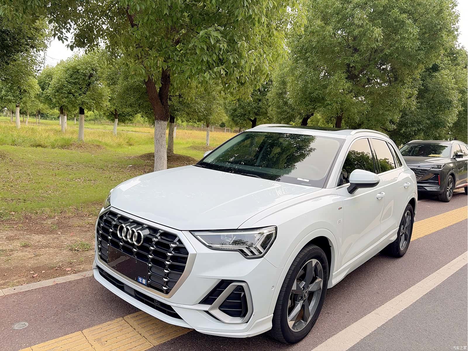 Audi Q3, 2022 1