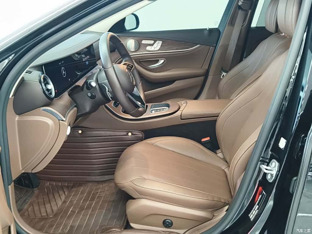 Mercedes-Benz E-Class, 2022 15