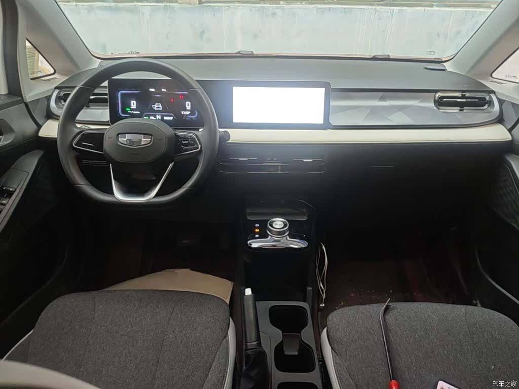 Geely E, 2024 10