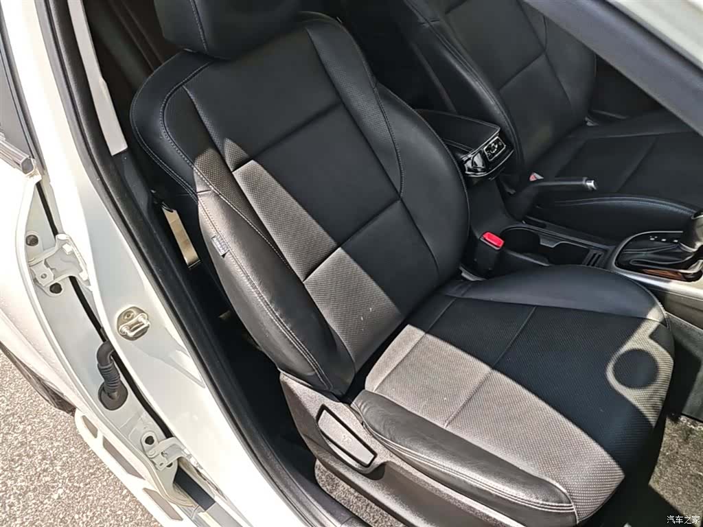 Kia KX3, 2019 25