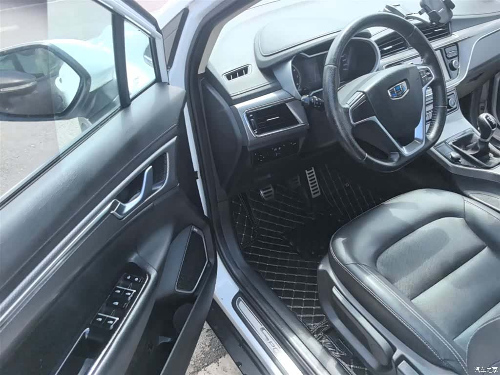Geely Emgrand, 2017 16