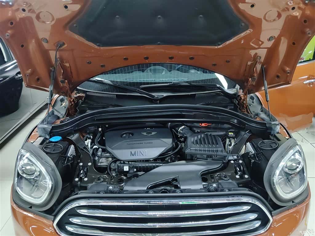 Mini Countryman, 2018 16
