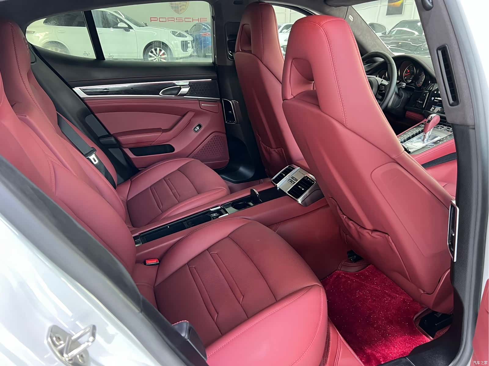 Porsche Panamera, 2011 13