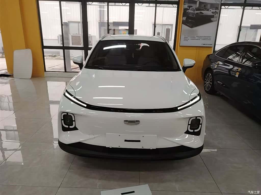Geely E, 2023 3