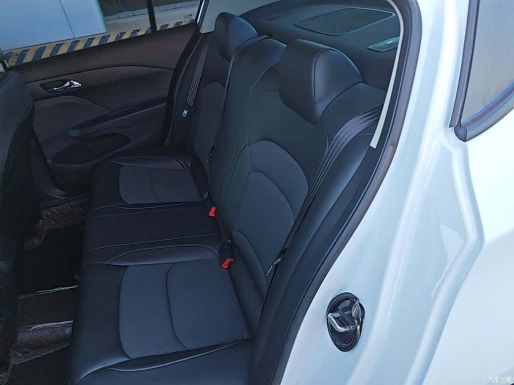 Chevrolet 320, 2018 17